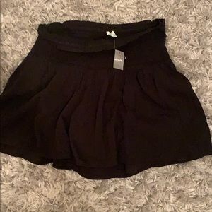 NWT - Aerie Smocked High-Waisted Short